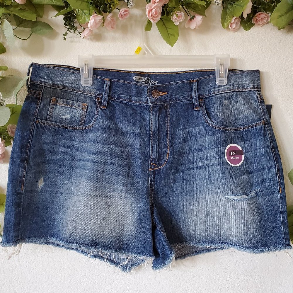 NWT Old Navy- High Rise Distressed Jean Shorts